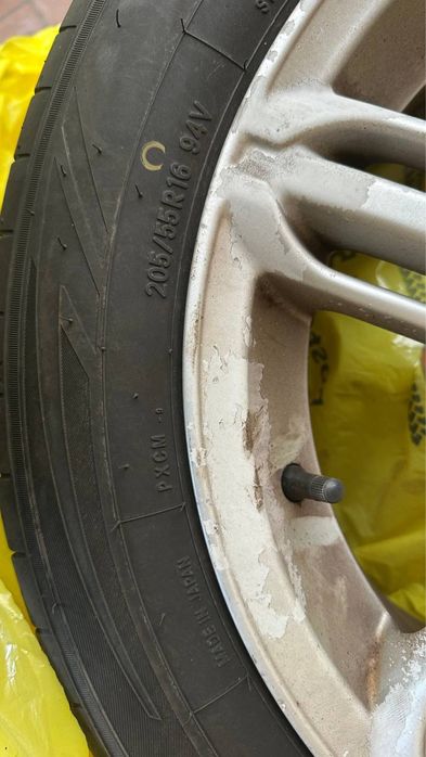 Шини (резина) Toyo Tires R16