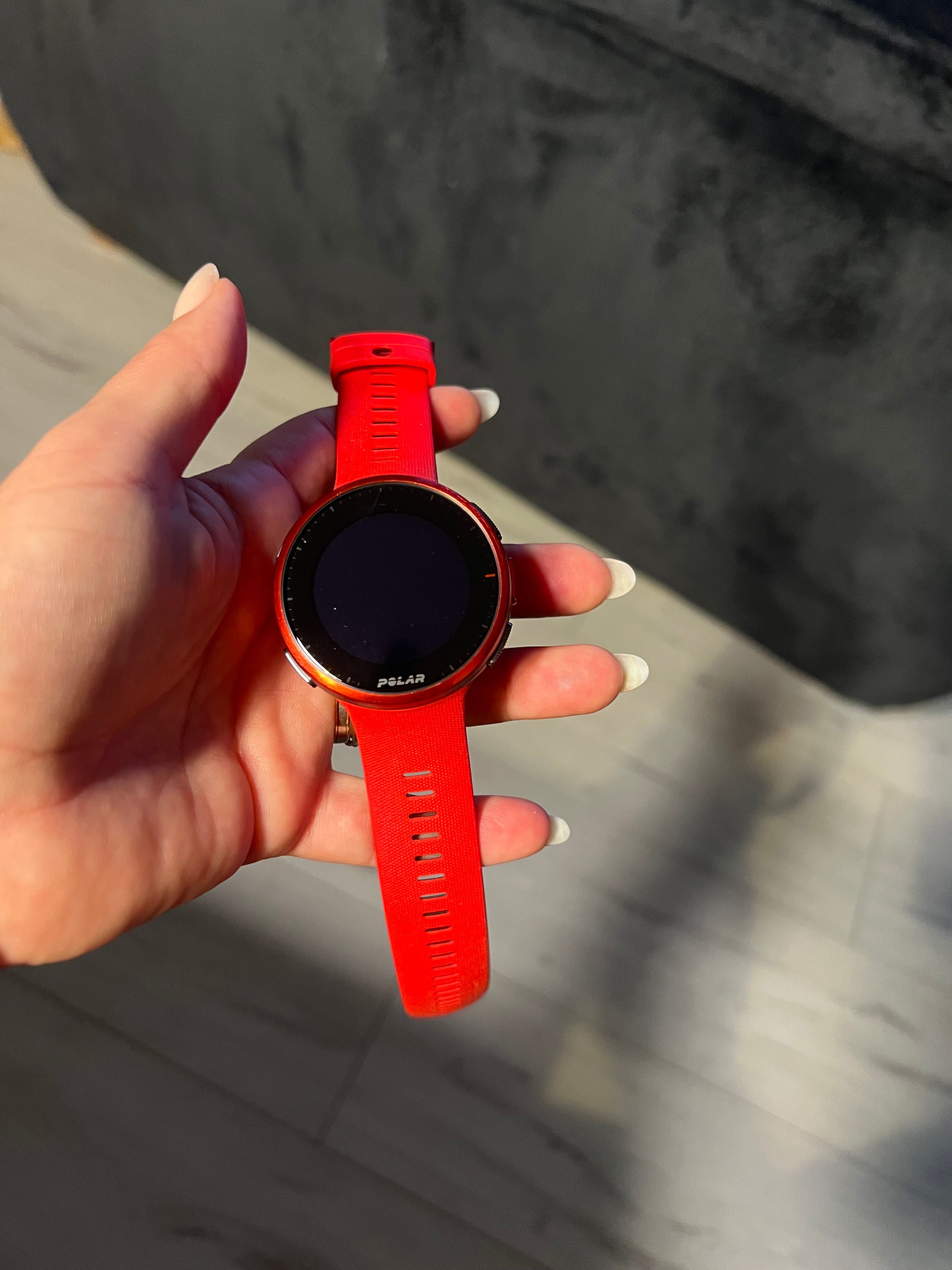 Zegarek smartwatch Polar V2 czerwony