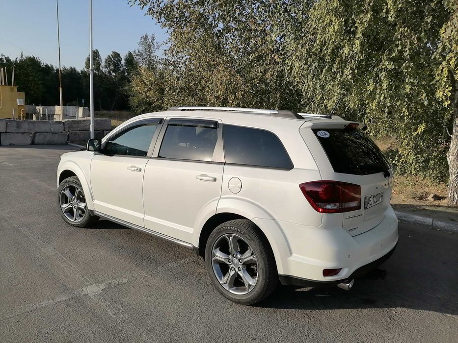 Продам или обменяю ласточку Додж джорни 3,6