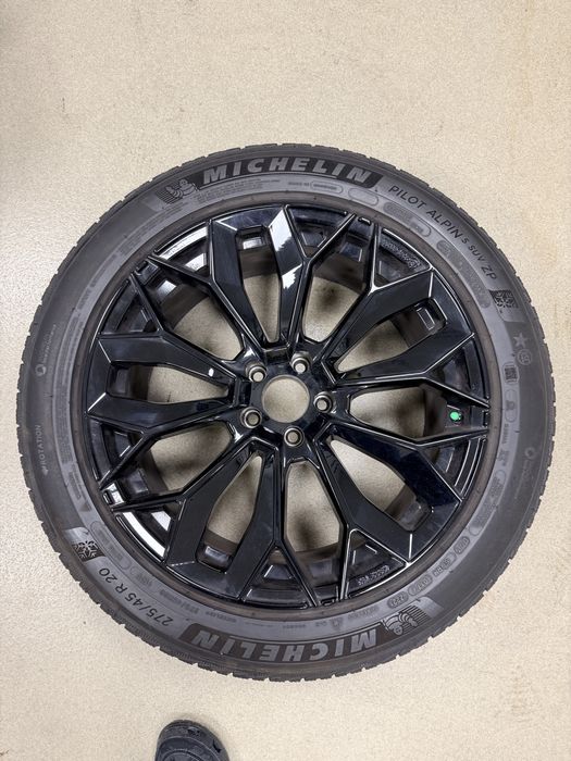 Koła zimowe bmw x5 g05 275/45/r20