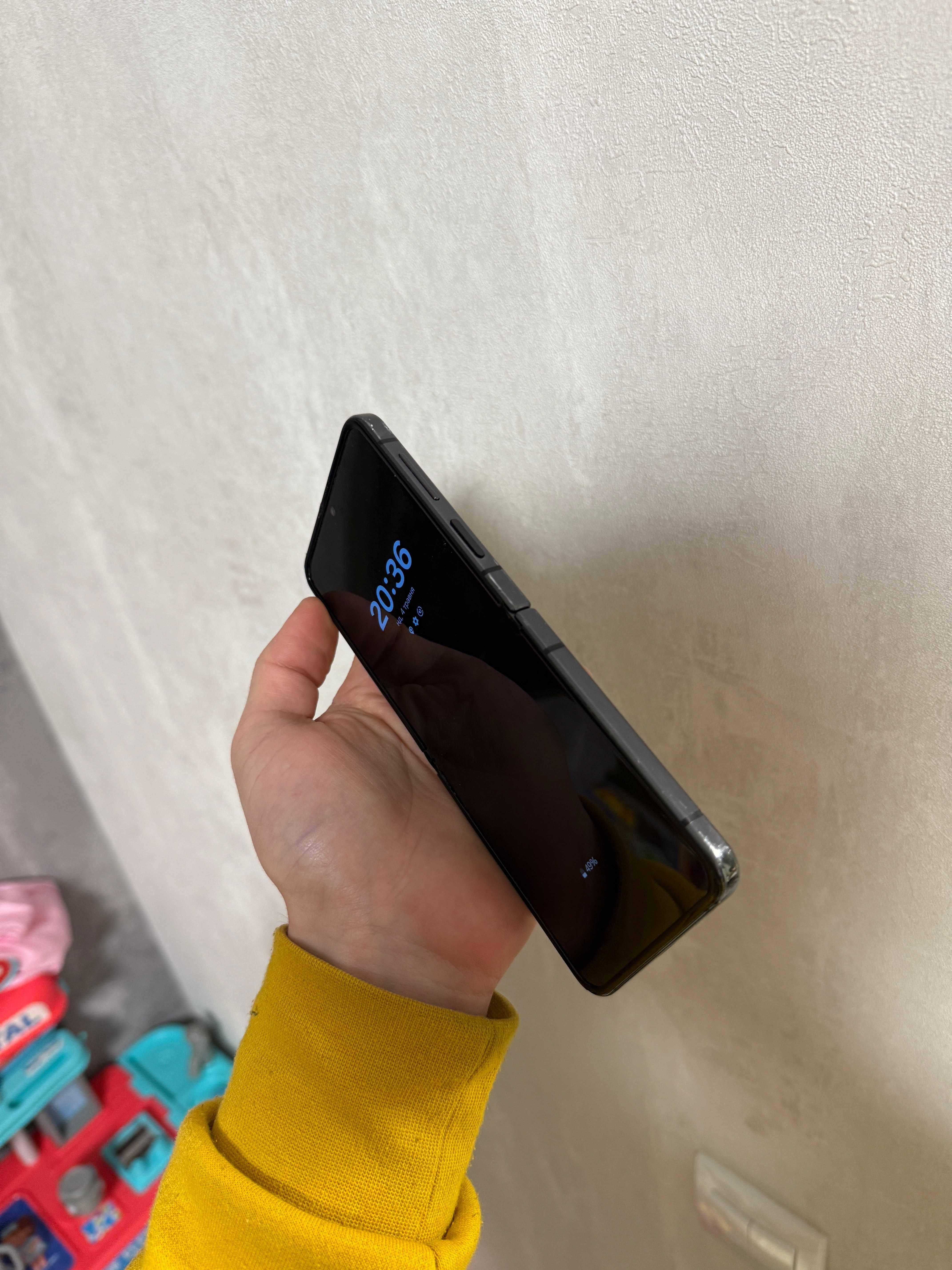 Samsung Galaxy Flip 4 128GB