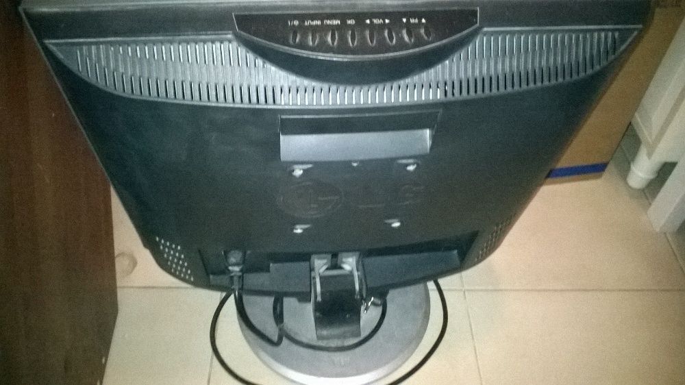 Telewizor / monitor LG -ok.20 cali
