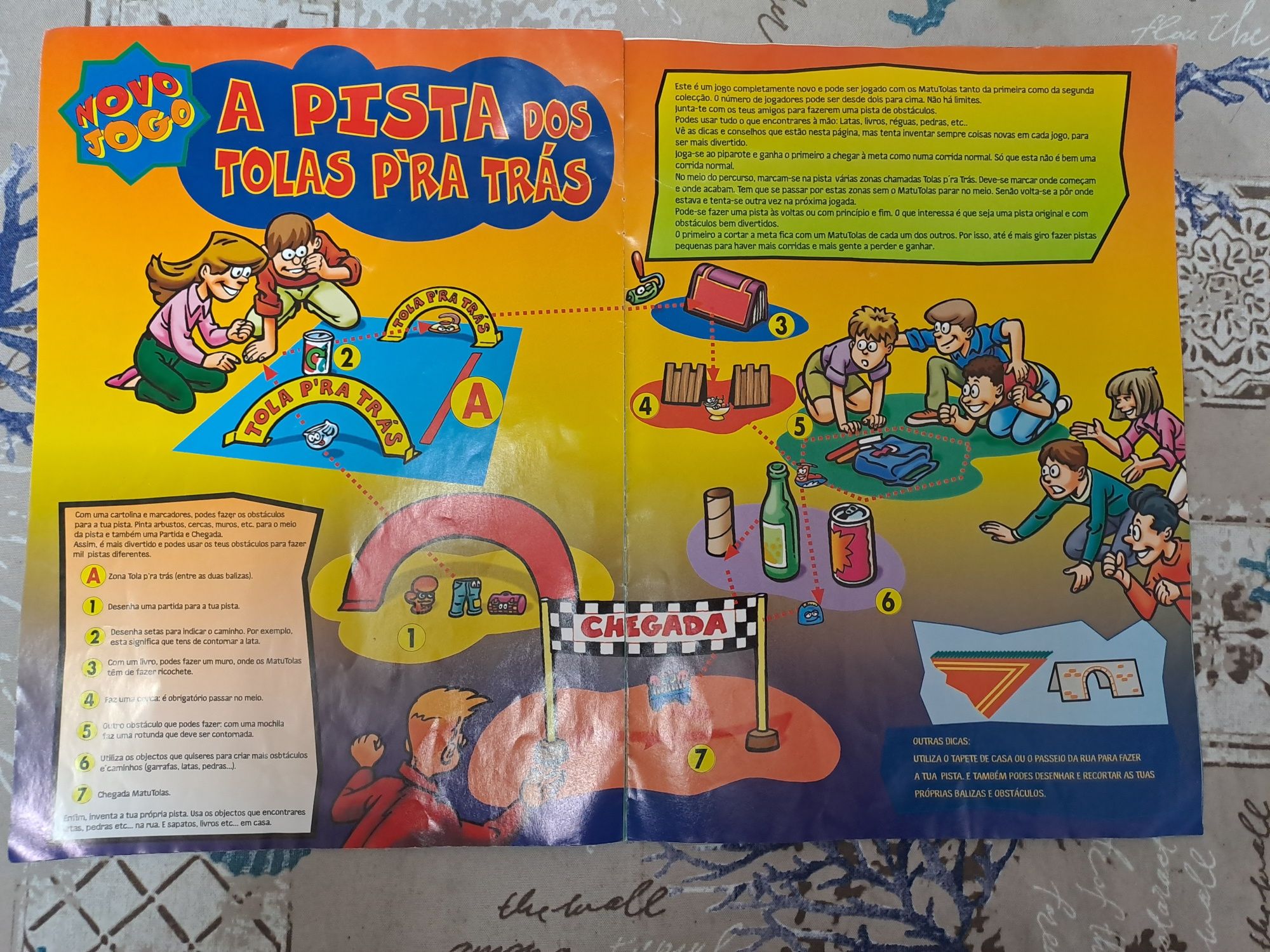 Caderneta oficial da 2ª coleção de figurinhas Matutolas