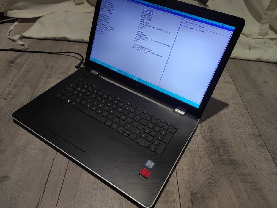 Терміново Продам потужний ігровий Ноутбук hp 17 bs101ng Відеокарта 4Gb