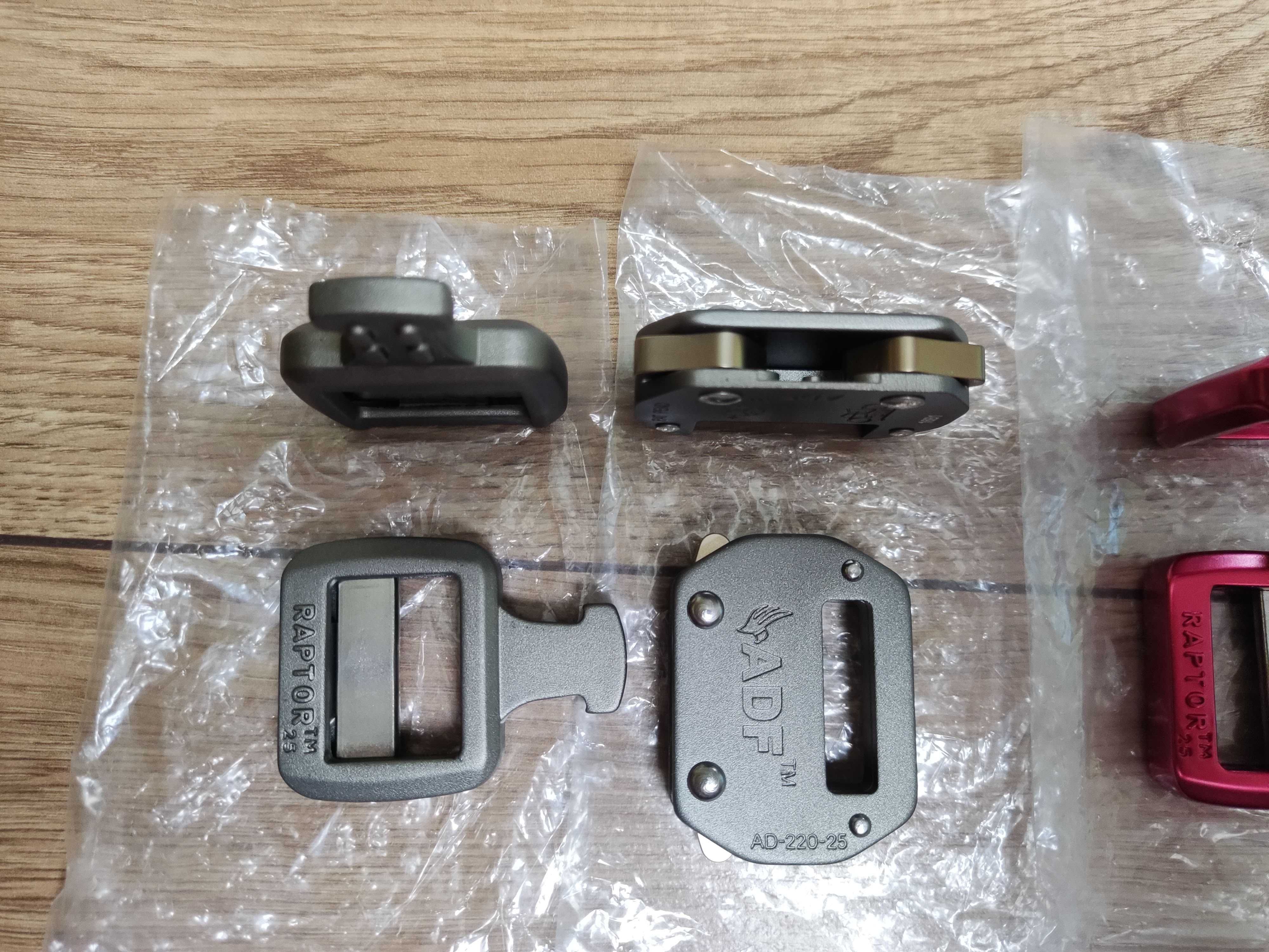 Klamra Fusion Raptor 25mm AD-220-25, szara, czerwona