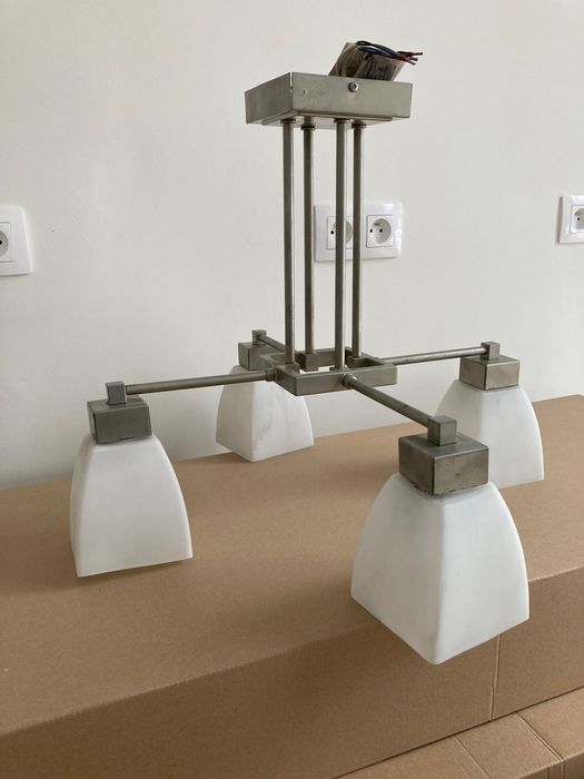 Żyrandol biały srebrny