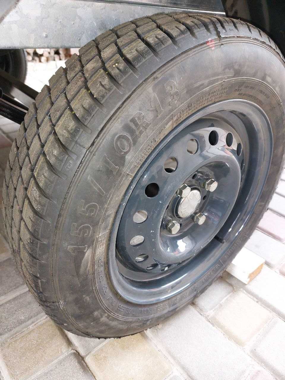 Легковий прицеп.