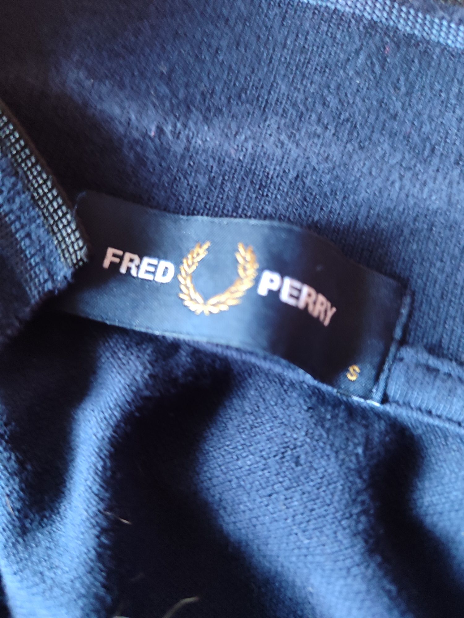 Оригинальная рубашка-поло Fred Perry, размер S, отличное состояние
