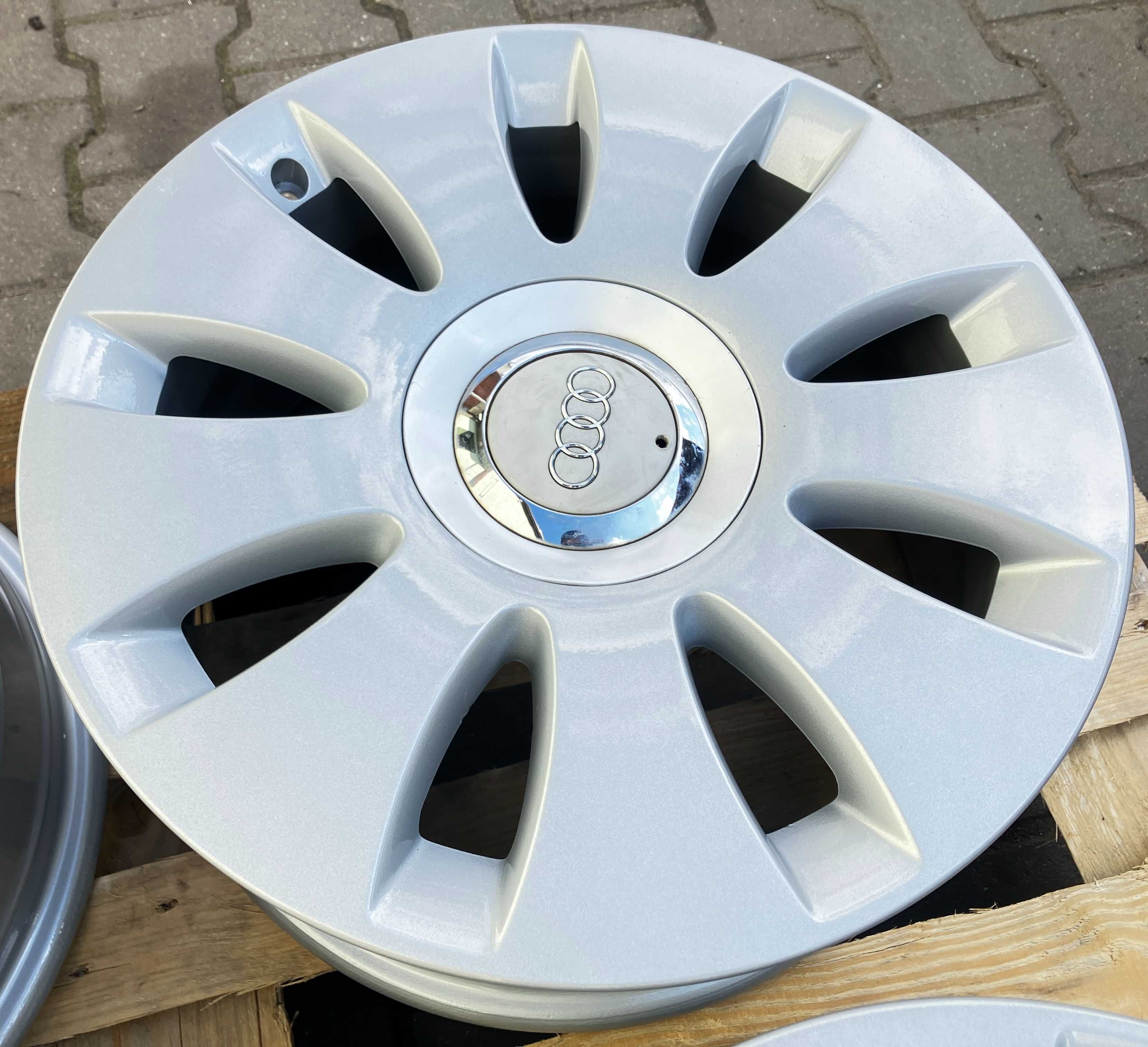 Felgi Aluminiowe 16 AUDI A6 C6 C5 A4 B7 B6 B5 Q3 kpl