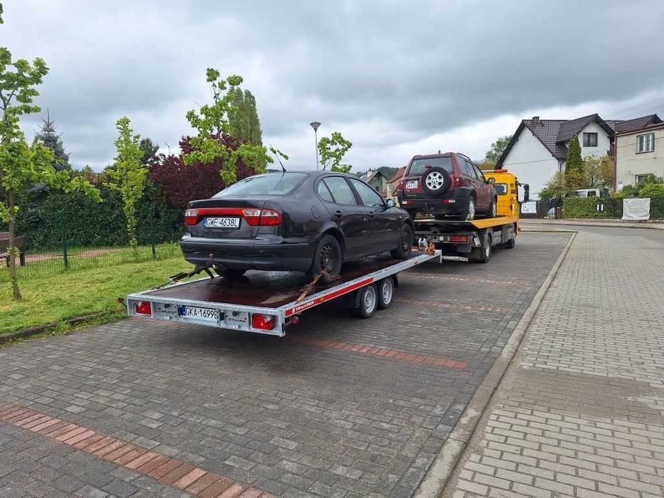 Wynajem wynajmę lawetę przyczepę 4,5 m  DMC 3000 do samochodu, koparki