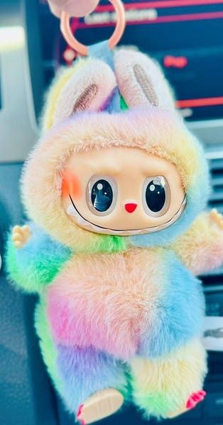 4-ий сезон лабуба, райдужний, є 4 види