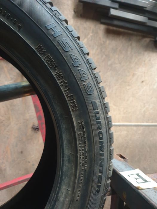 225/50R17 98V Falken EuroWinter HS449 Z196/50B