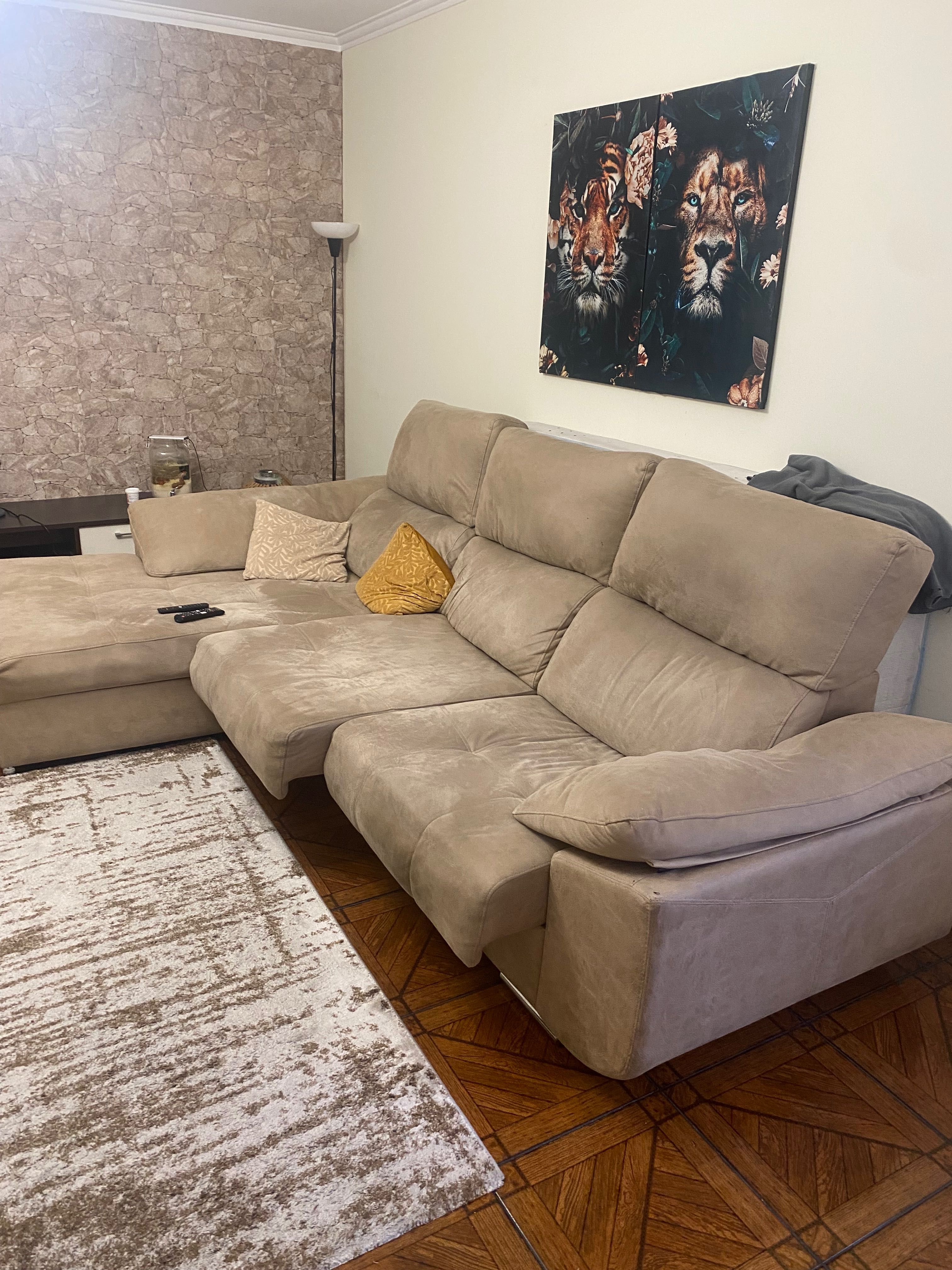 Sofá reclinável bege