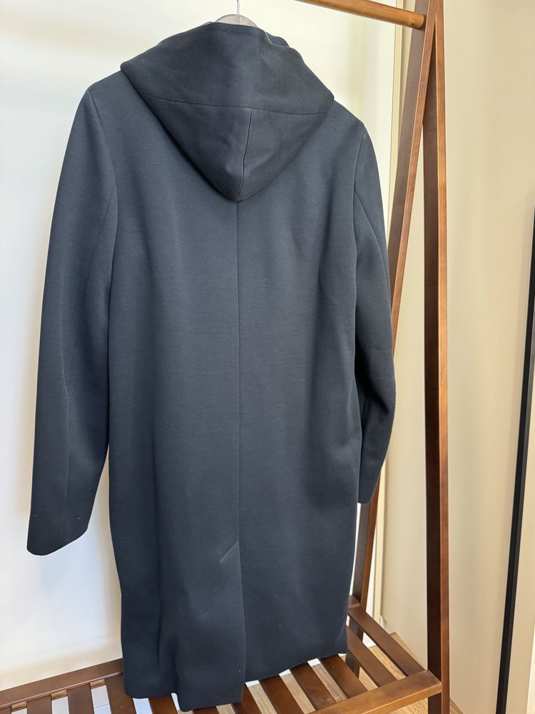 Продам чоловіче пальто ARMANI. Дуже гарний синій колір. Довге.