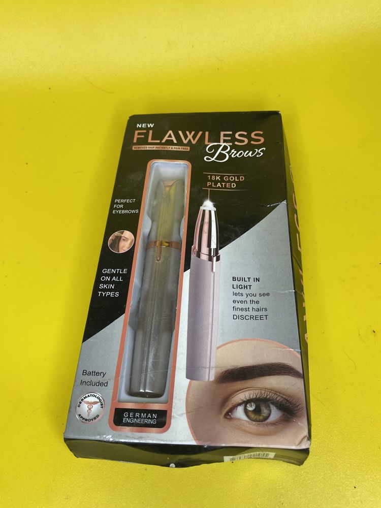 Тример жіночий для брів Flawless Brows