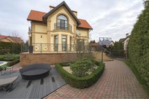 Будинок в оренду, КМ «Золоче», с. Вишеньки, Київська обл