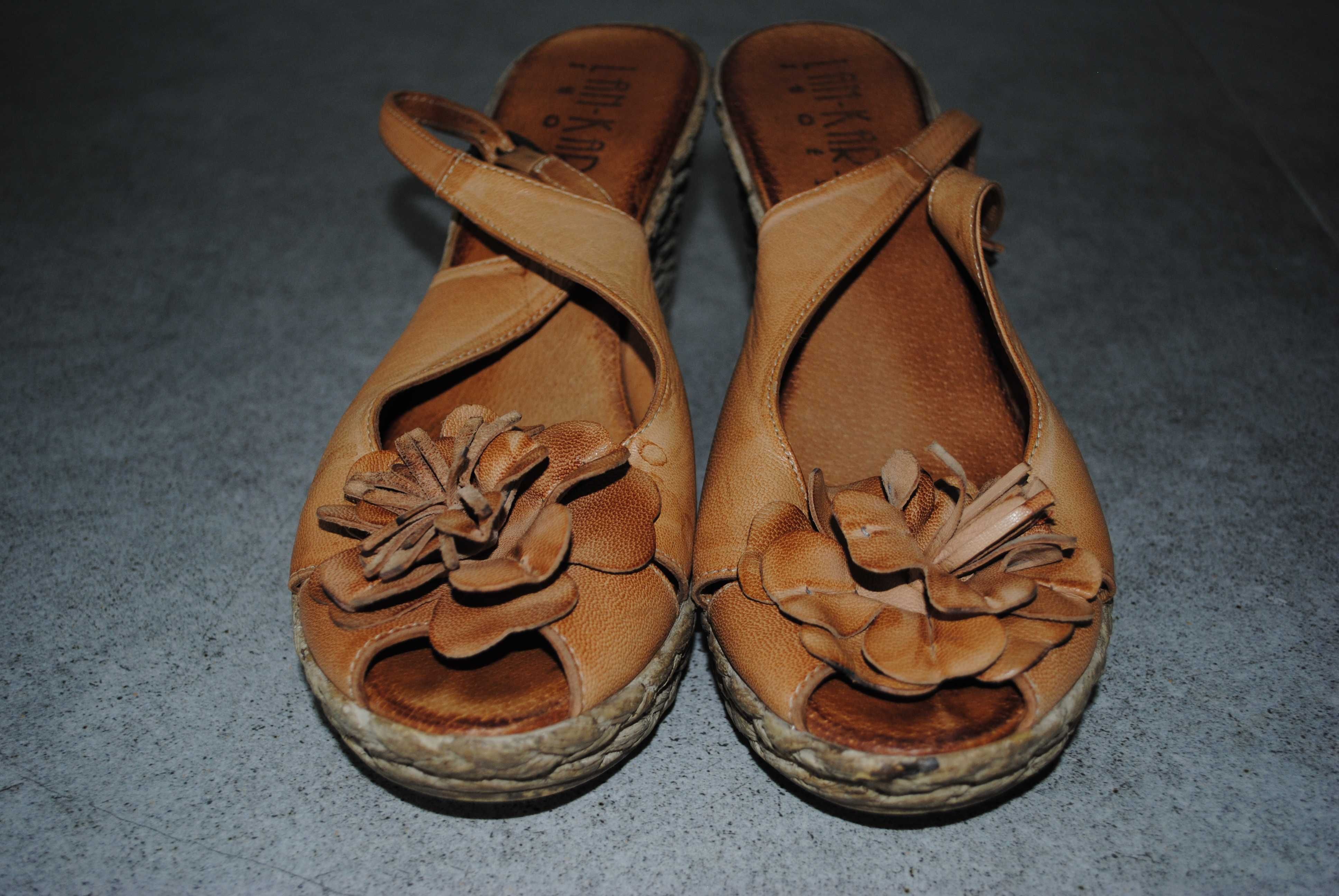 Skórzane sandały na koturnie LAN-KARS roz 40 wkładka 26cm stan BDB