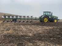 Плуг оборотний John Deere 3810 7+1