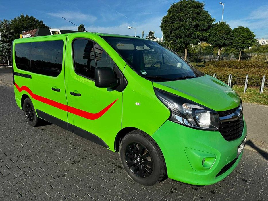 Opel Vivaro 9 osobowy BUS do wynajęcia Żaba