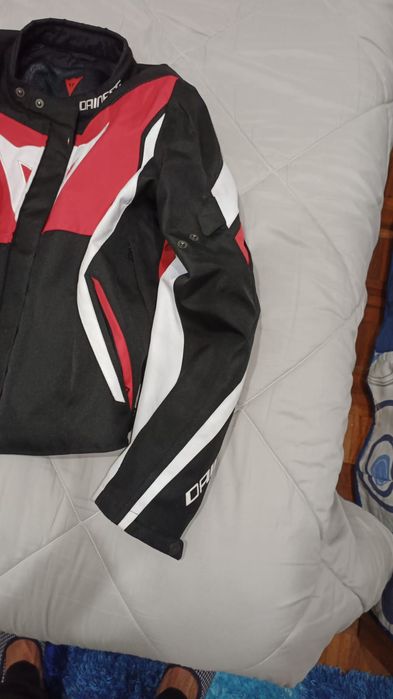 Casaca Dainese tamanho 56