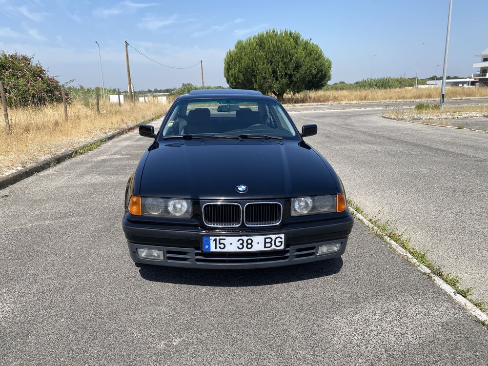 BMW 318is pack m interior