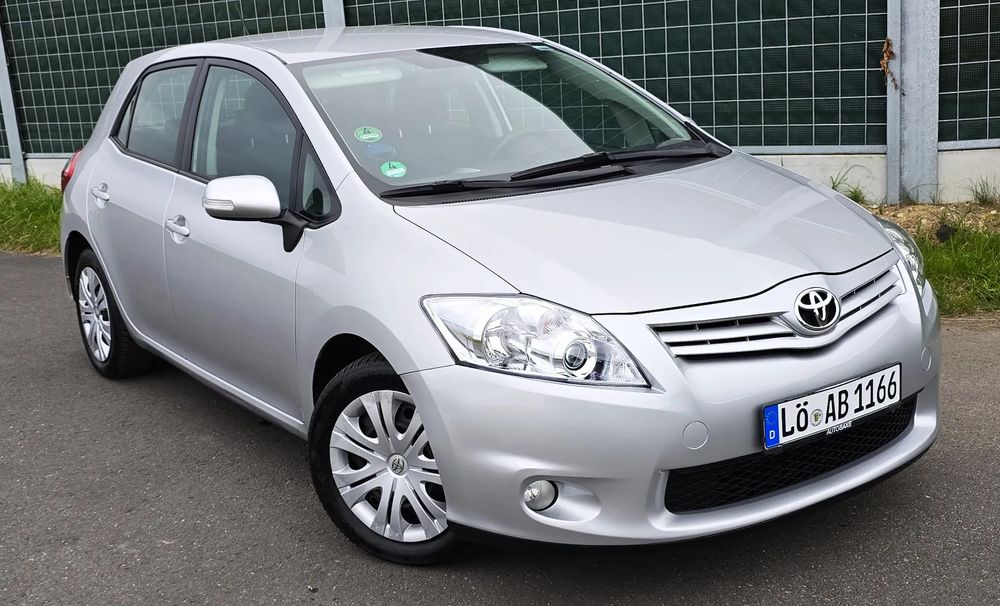 Toyota Auris Lift 2011 92Tyś km STAN IDEALNY Klimatronik El.Szyby GrzaneFOTELE