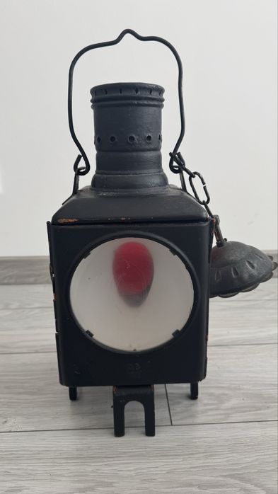 Stara niemiecka lampa kolejowa