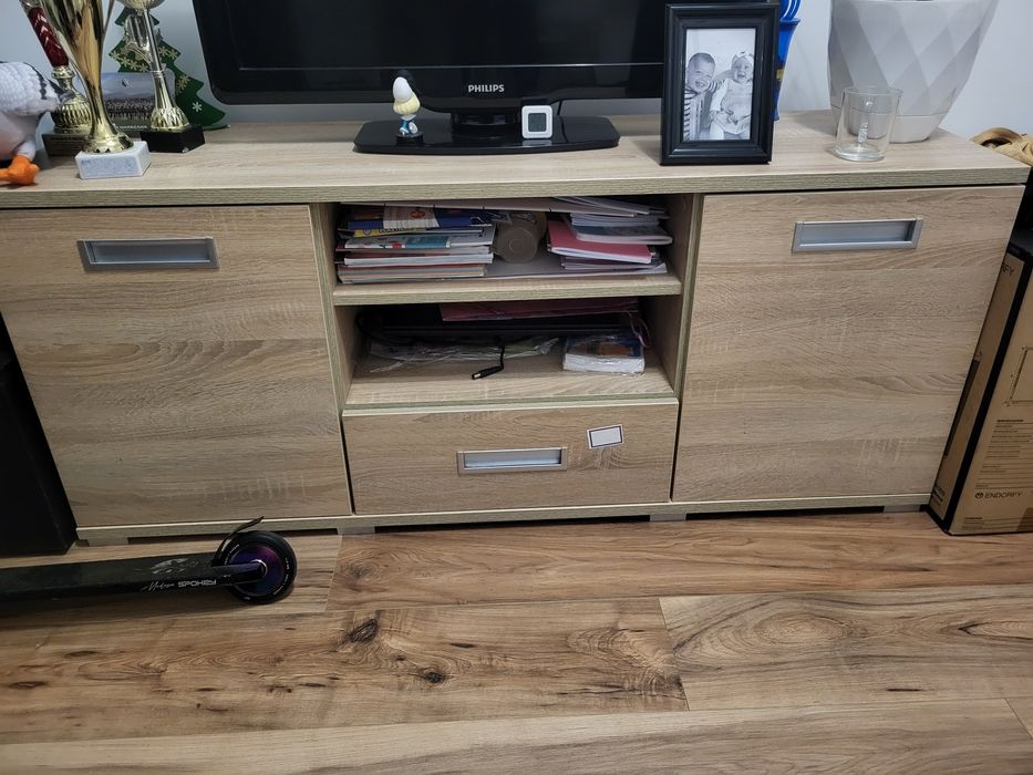 Szafka RTV pod telewizor