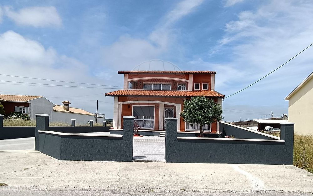 Moradia T5 para venda