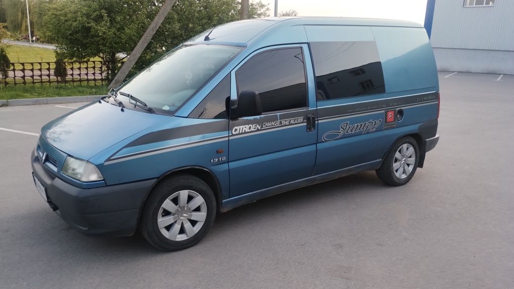Citroen jumpy мінівен