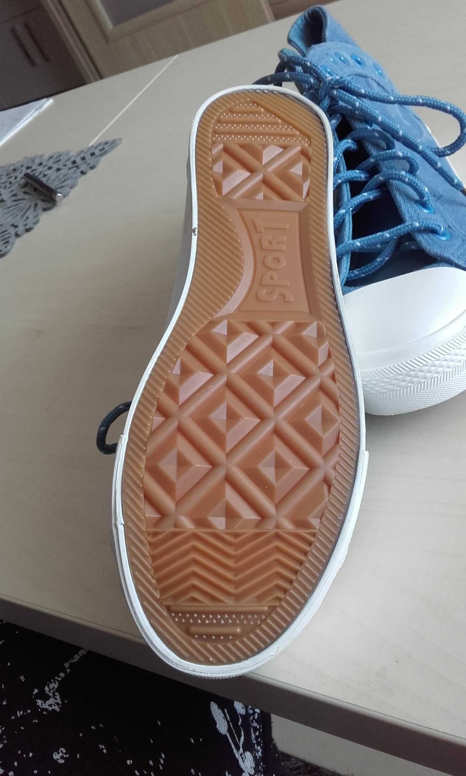 Trampki damskie niebieskie dżinsowe, nowe