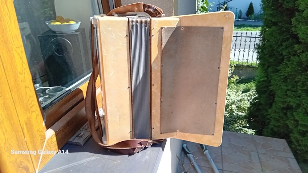 Akordeon hohner Verdi I 48 basów stan dobry z walizką