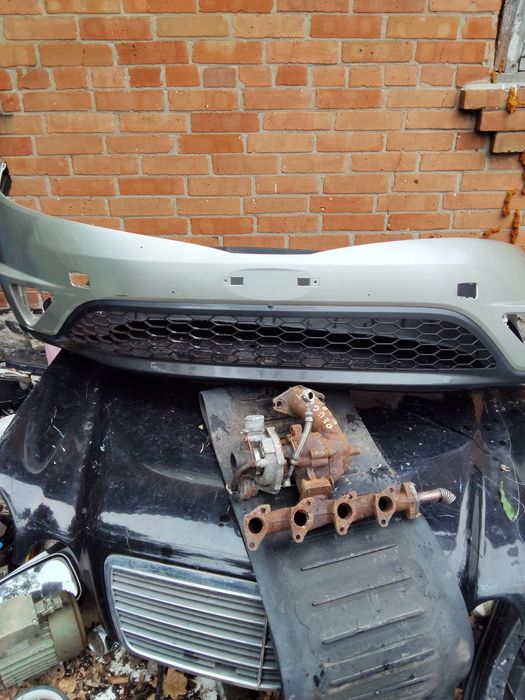 Передній бампер honda civic 5D восьмого покоління 2005- 2012