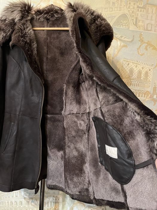 Натуральная меховая женская дубленка,коричневого цвета.Размер L