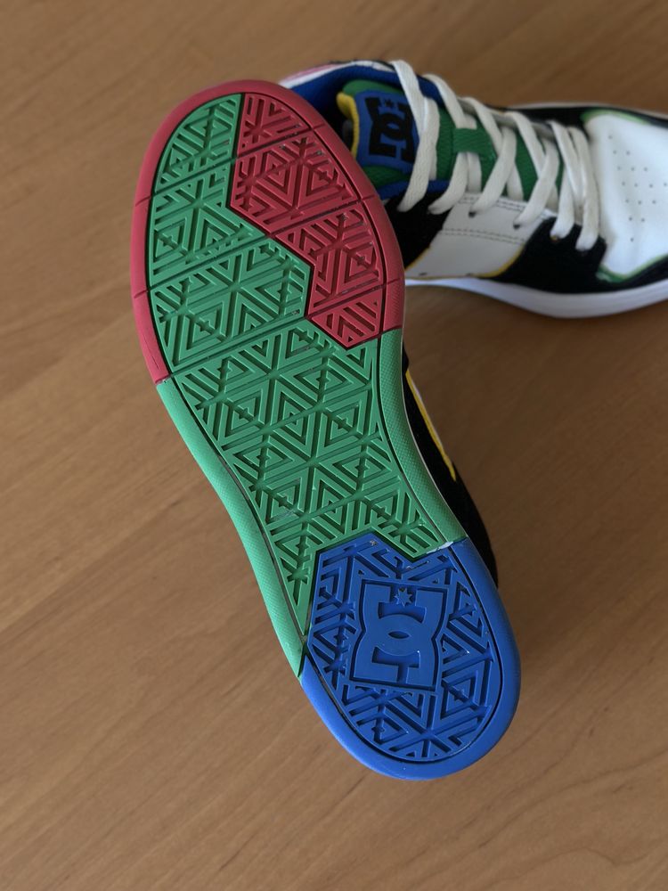 DC Shoes Cure.