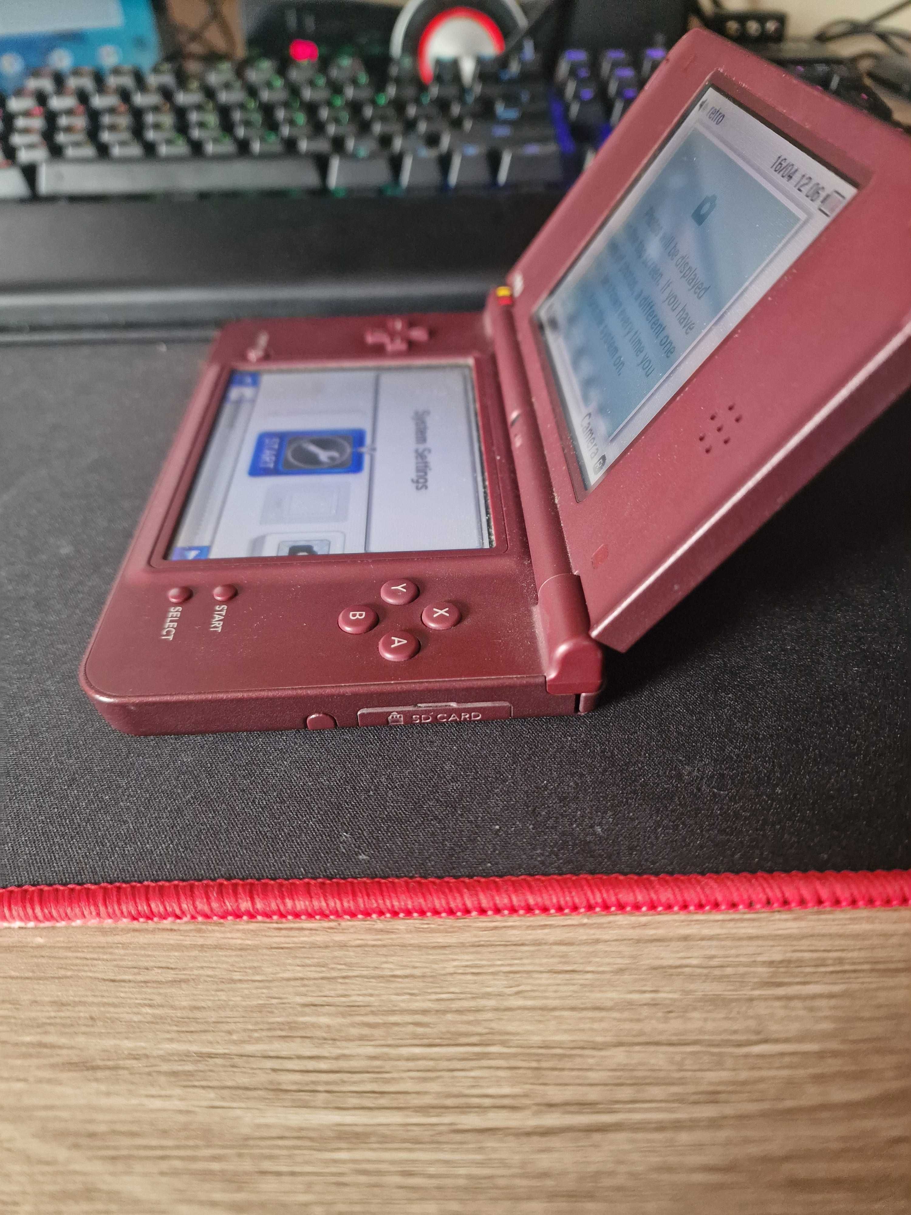 Nintendo DSi XL - w pełni sprawny - Zadbany