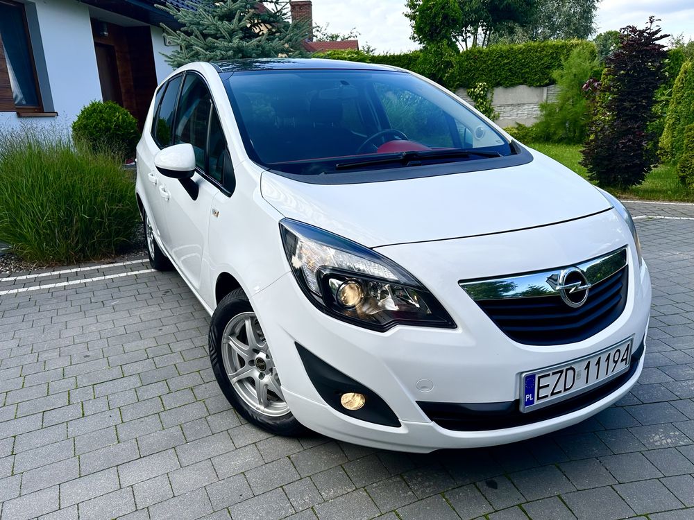 Meriva wersia limit 1,4 turbo 61 tys serwis do końca 2011 r