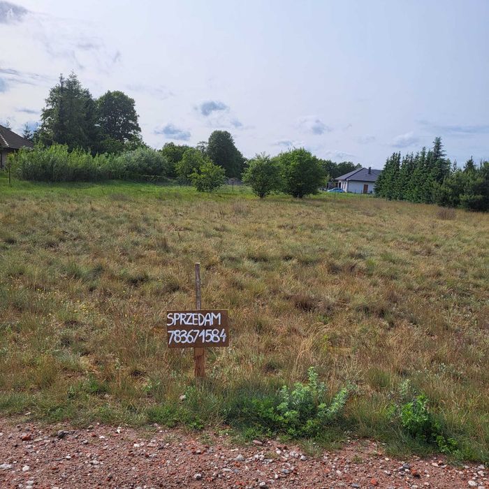 Dzialka budowlana z mozliwoscia uslug 1815m2. Nowa Wies Wielka.