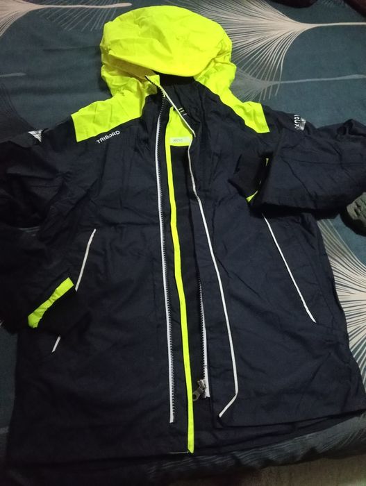 Kispos praticamente novo.para rapaz.10.12