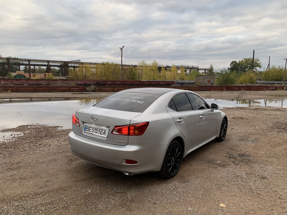 Продам Lexus IS