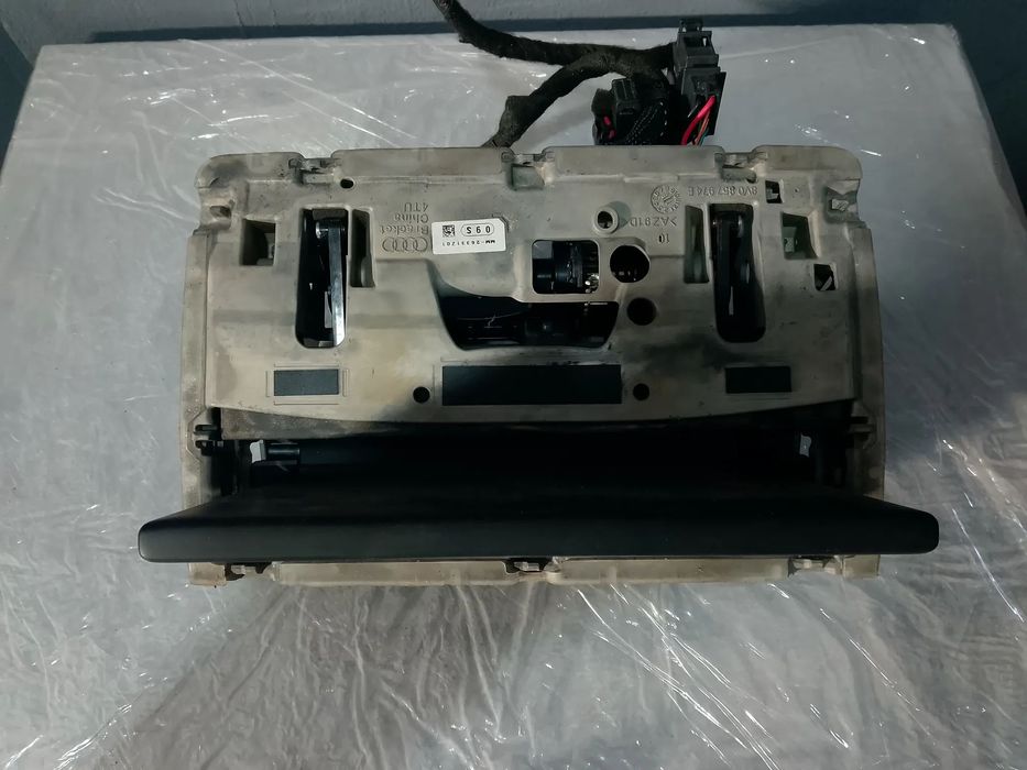 ECRÃ MULTIFUNÇÕES AUDI A3 8V 12- / 8V0857273N