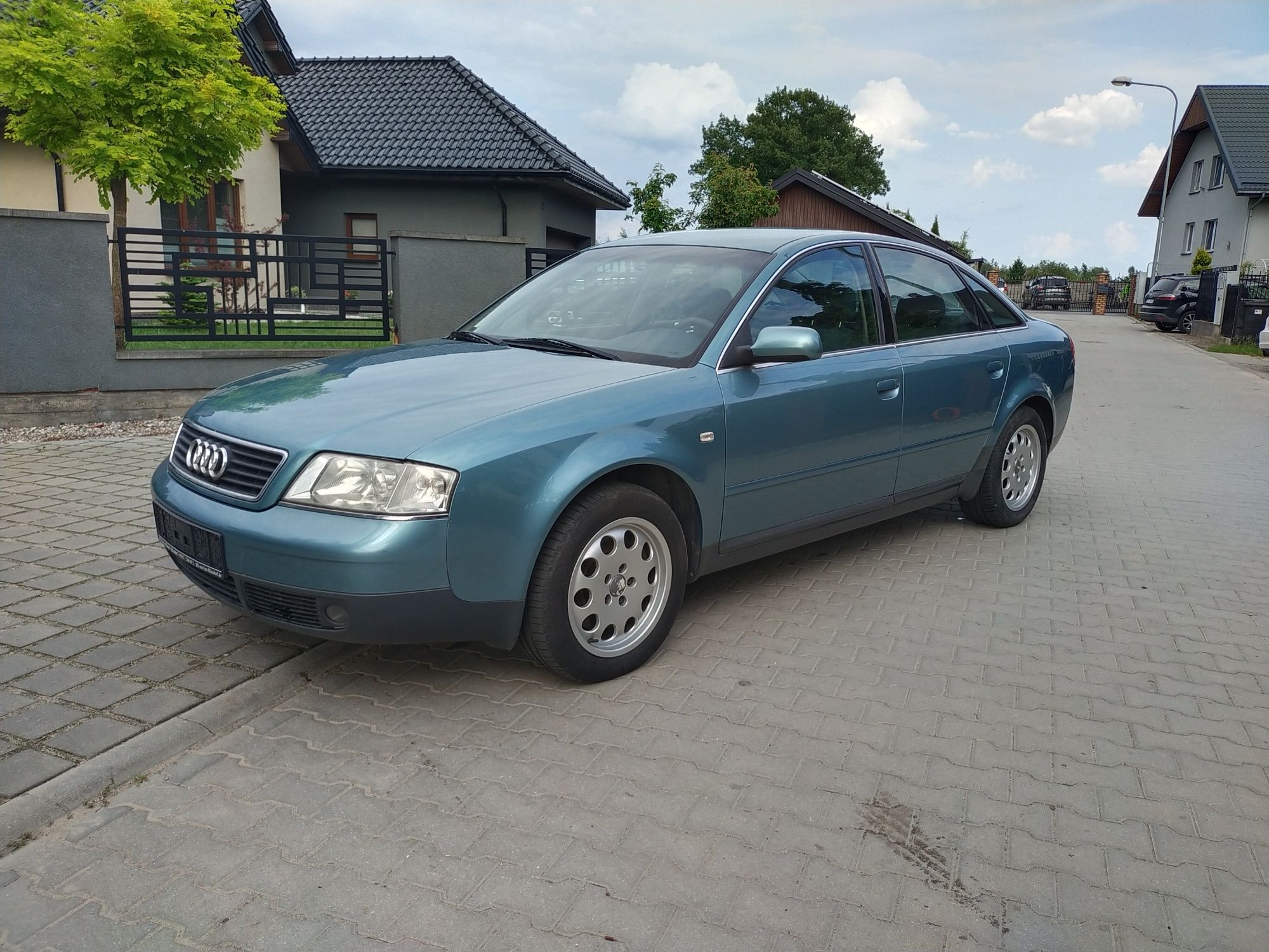 Audi A6 C5 2.4 165 KM Automat
