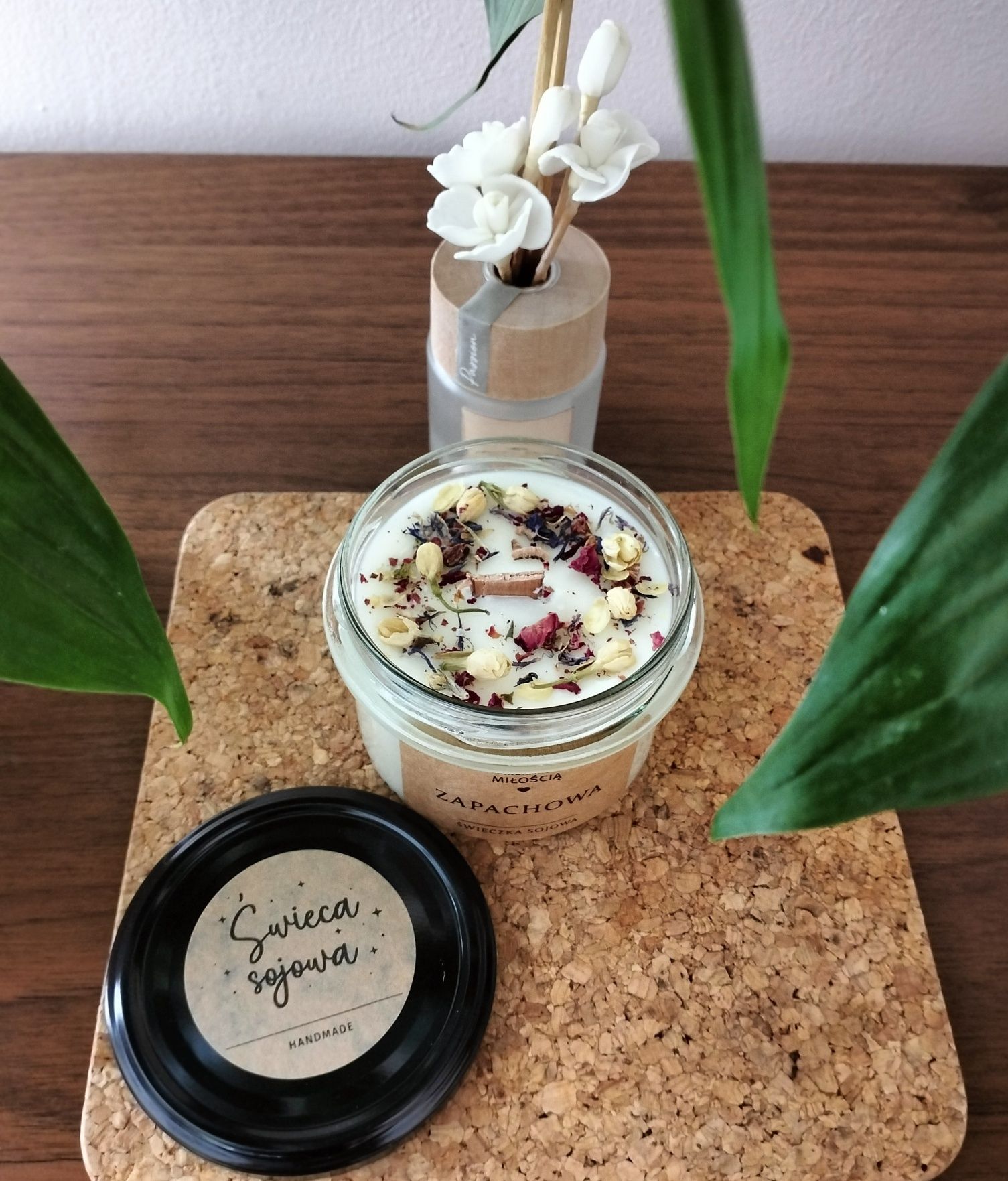 Świece sojowe zapachowe ,kwiatowe zapachy, słoiczek 235 ml