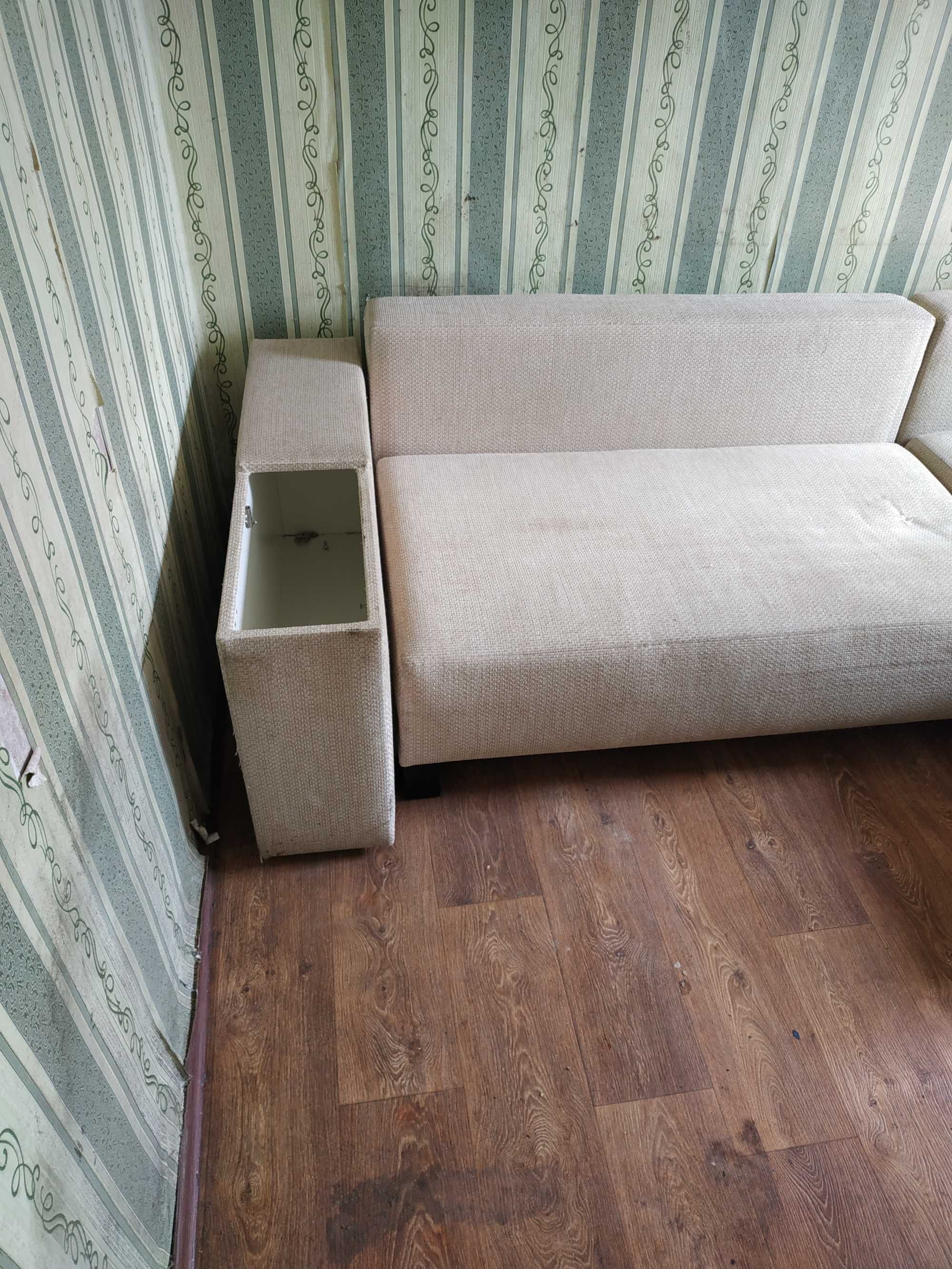 диван-кровать раскладной со спальным местом
