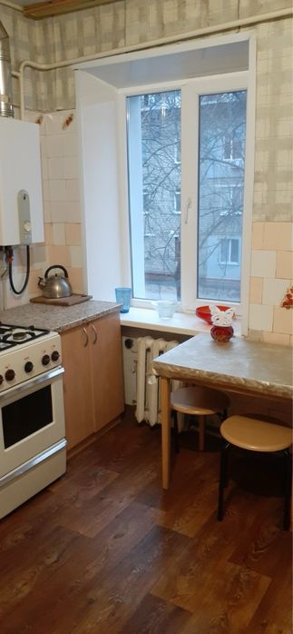 Продам 2х ком на днепрострое