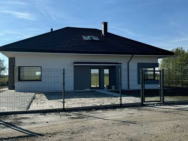 Dom Golędzin kolo Radomia