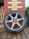 Felgi Borbet C 17" 4x100 ET35 z oponami 205/40 Grafit Komplet