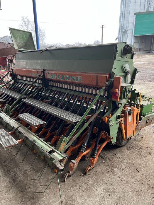 Amazone ADP d9 siewnik 4 metry żmijka zasypowa