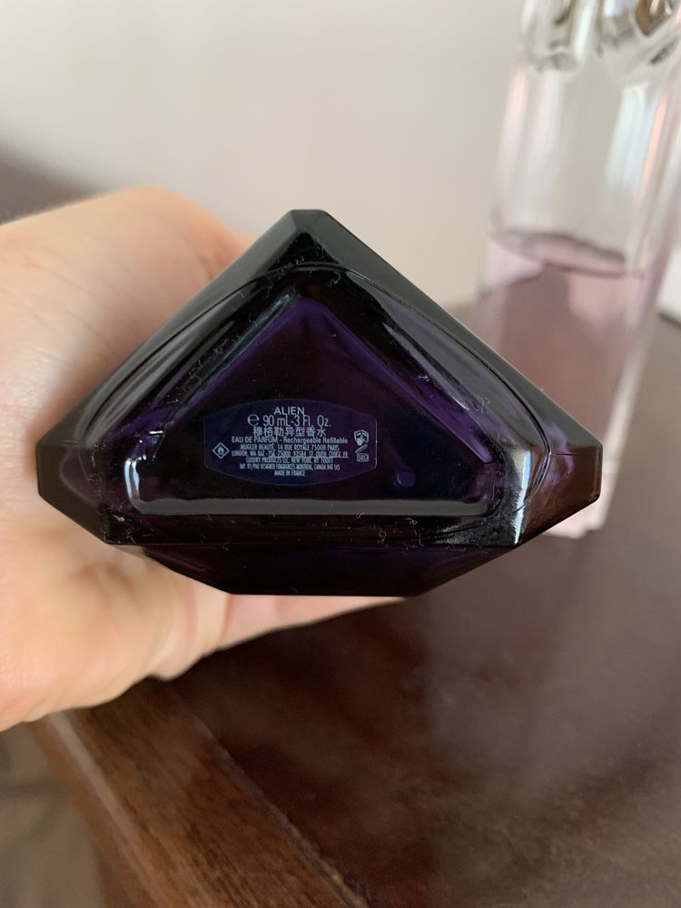 perfumes Mugler Womanity e Alien