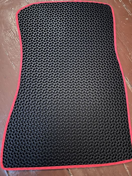 Еко коврики на Лексус is 250 2008!!